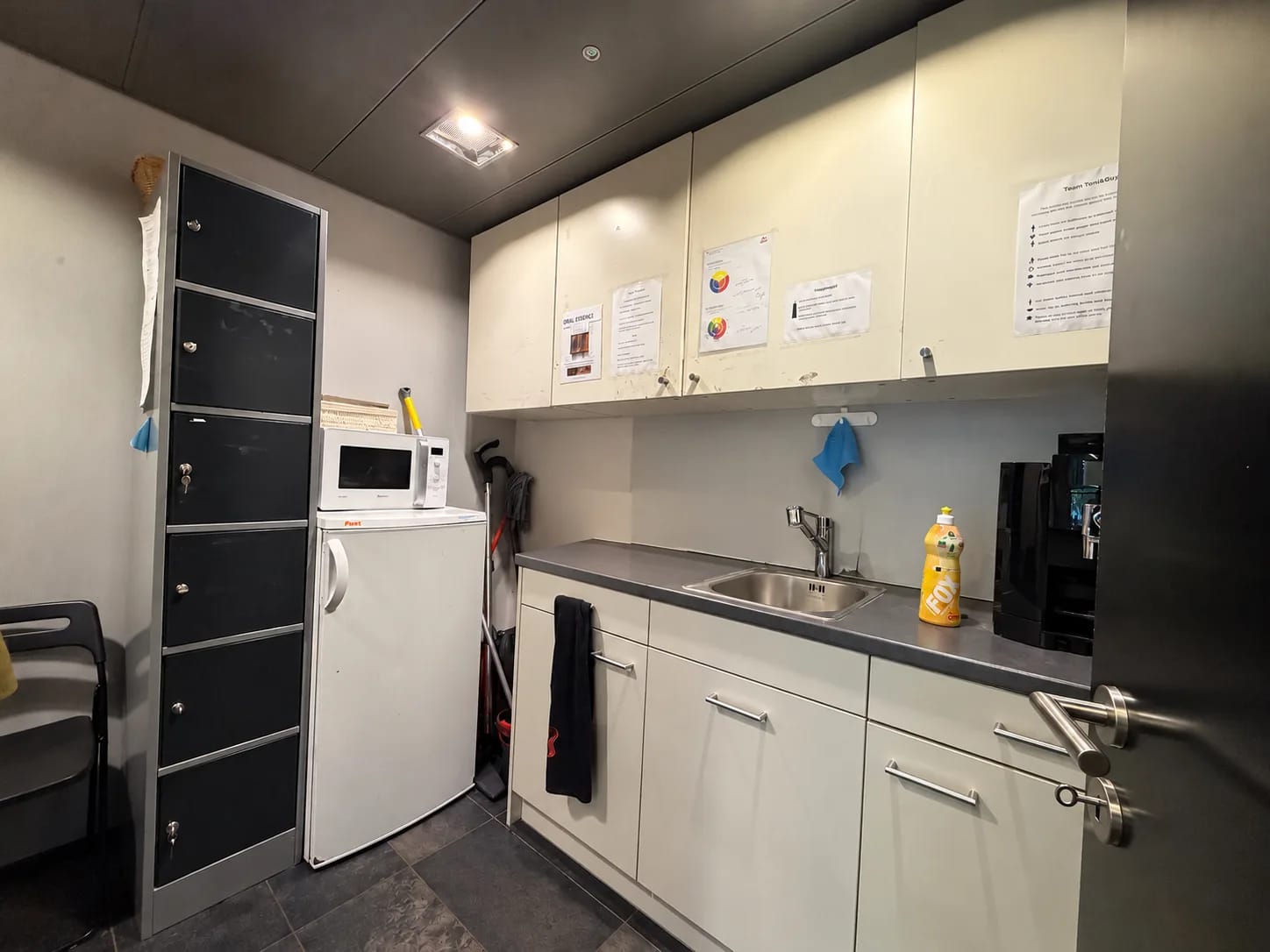 95m² commercial
