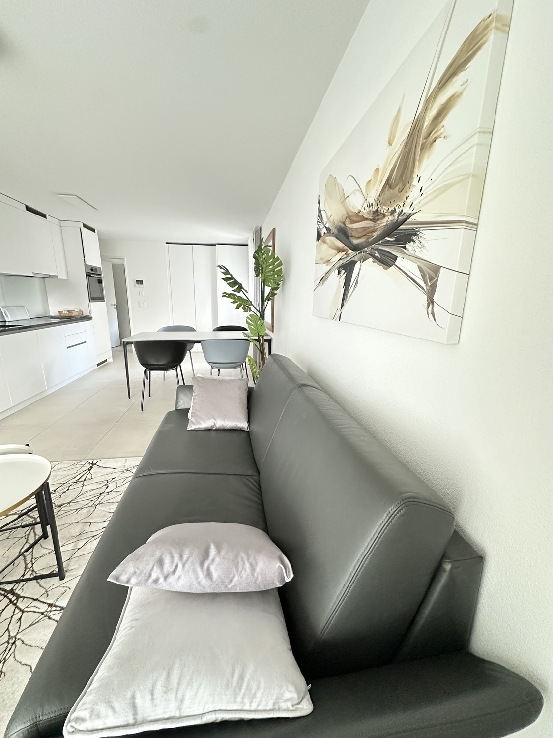 2 ½ Zimmer möblierte Wohnung, Foto 1 von 10