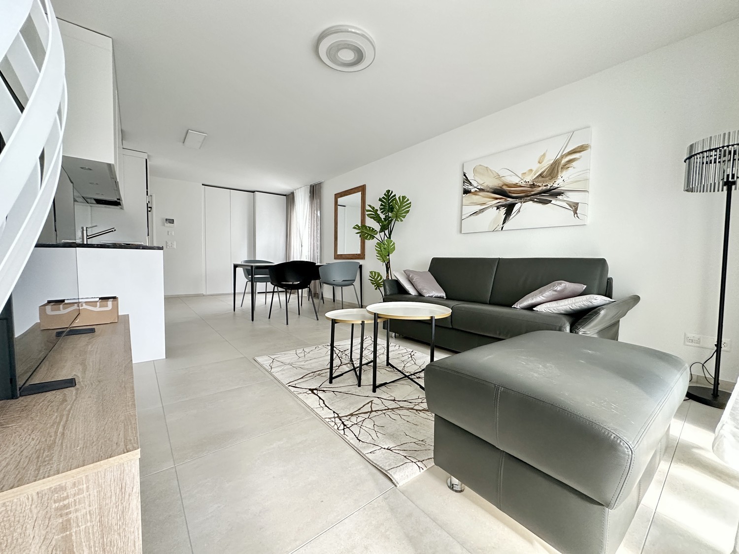 2 ½ Zimmer möblierte Wohnung, Foto 3 von 10