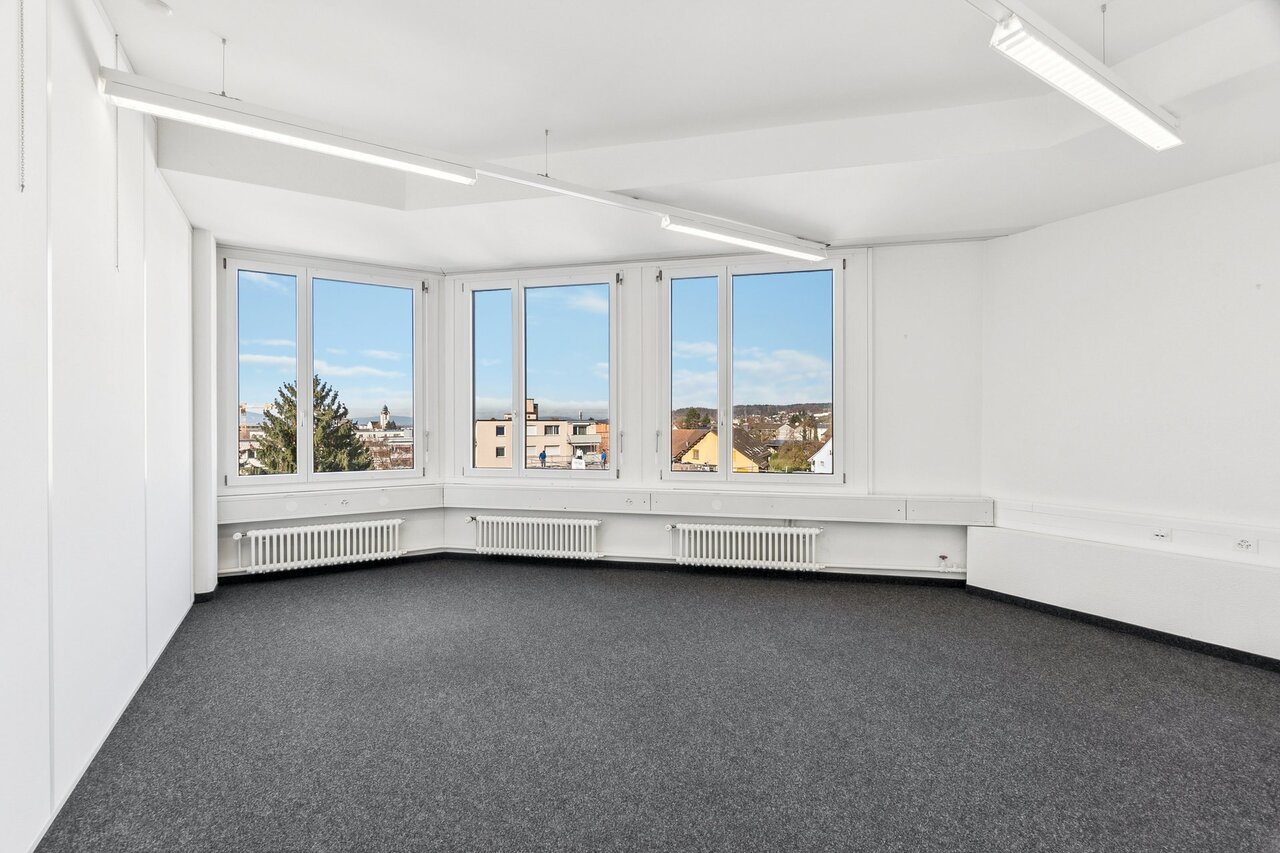 147m² commercial