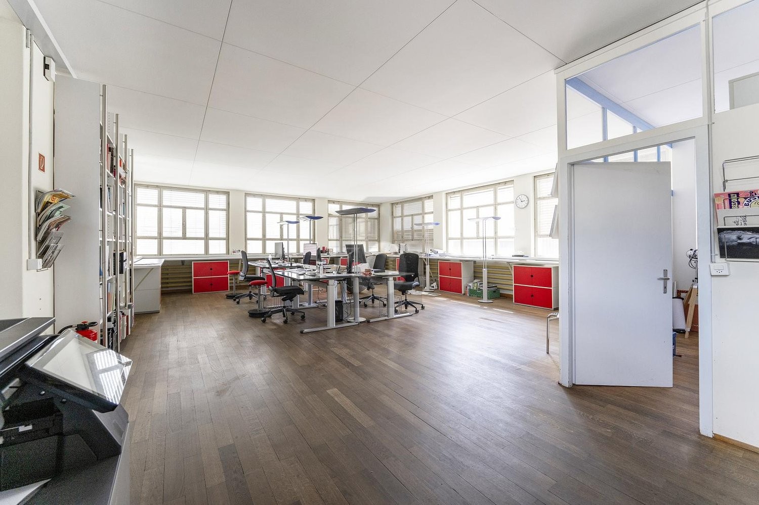 Office, Foto 1 von 3