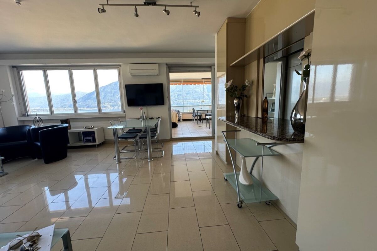 Möblierte 2 ½ Zimmer Wohnung
