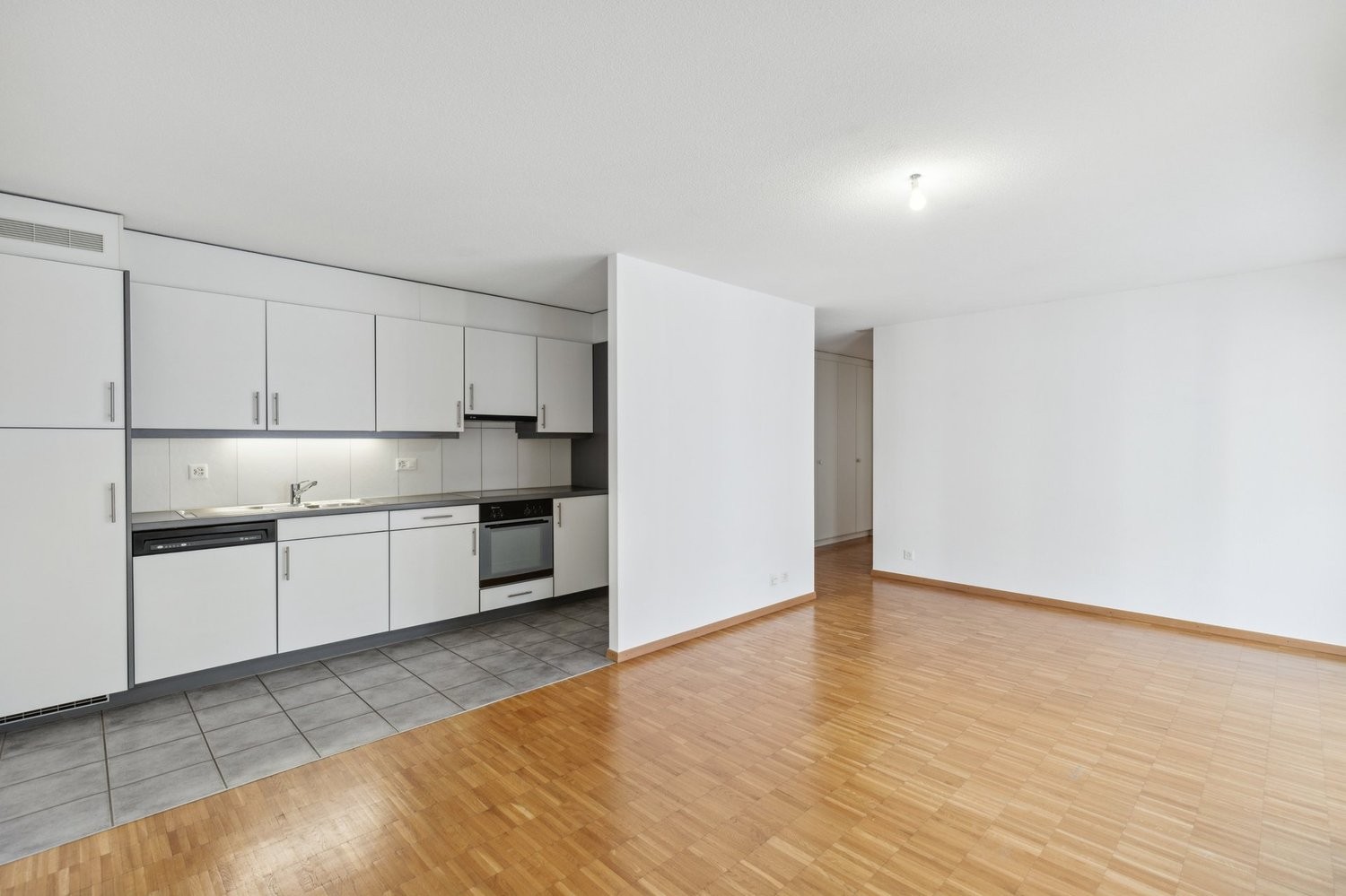 4 ½ Zimmer-Wohnung, Foto 2 von 4