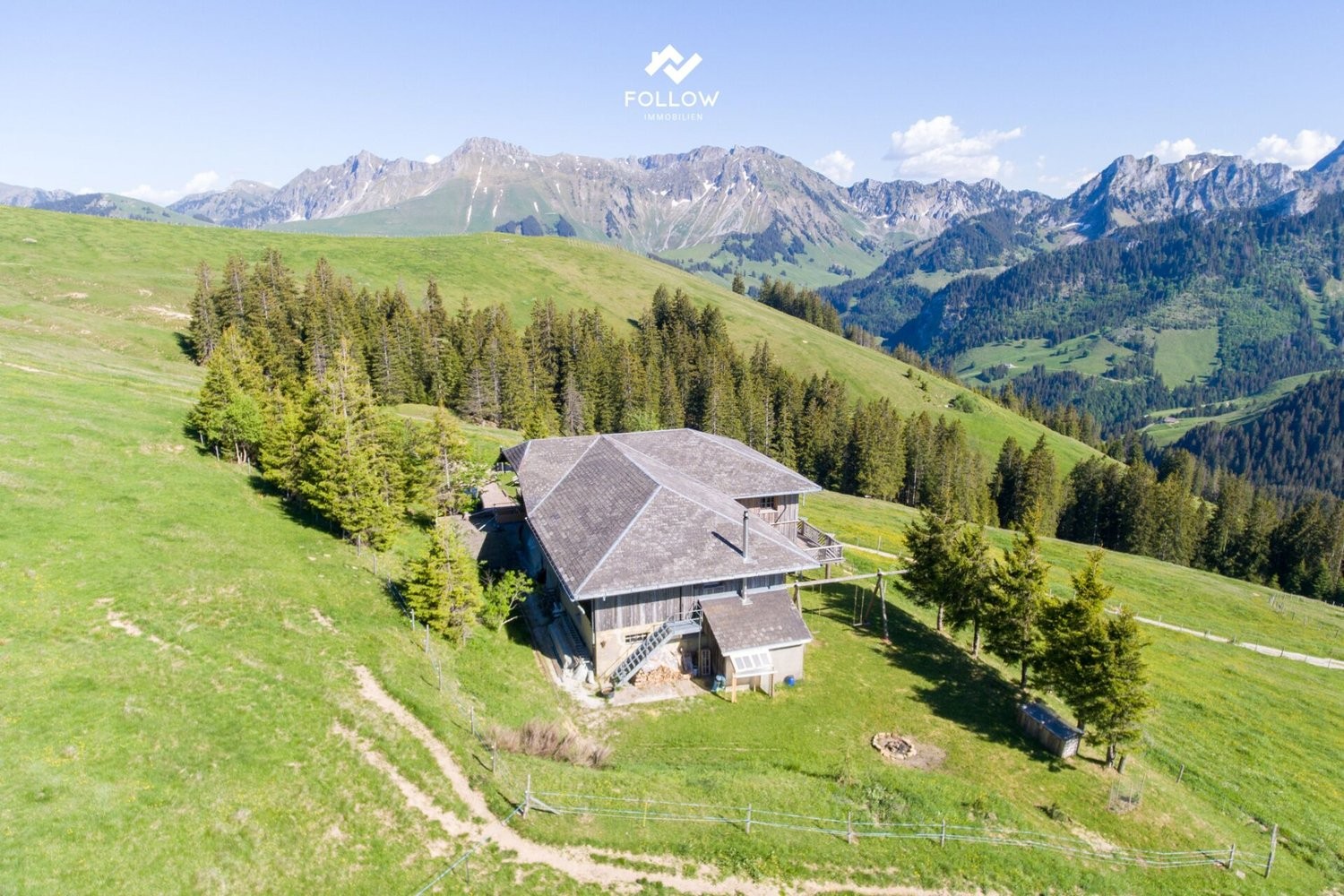 676m² fattoria di montagna, foto 2 di 10