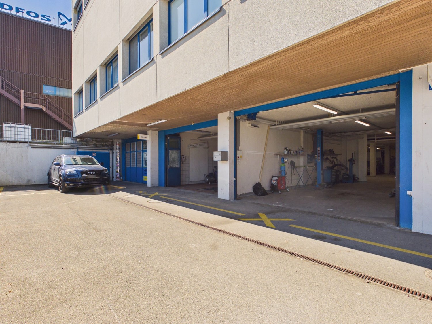 350m² commercial