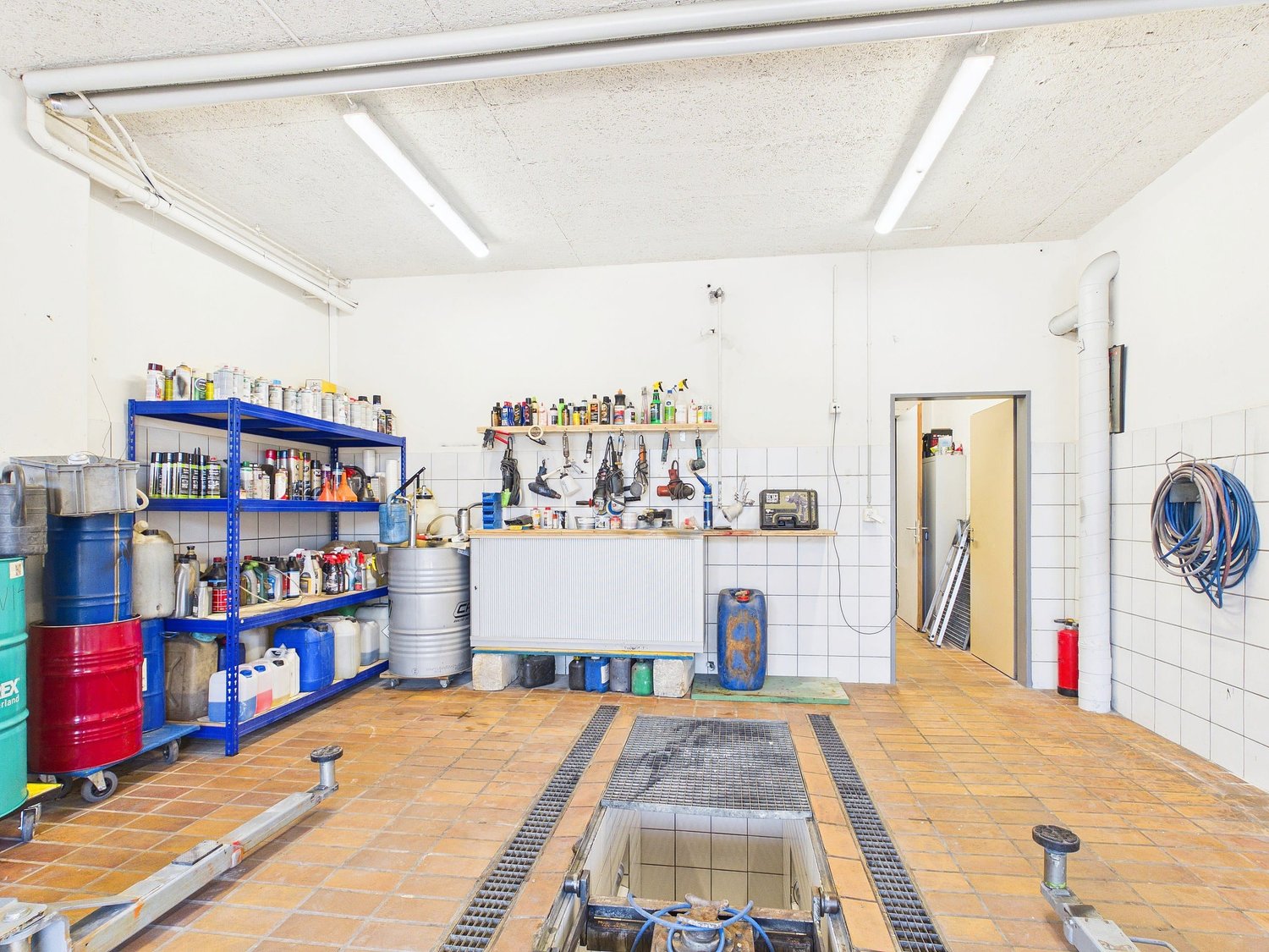 350m² commercial