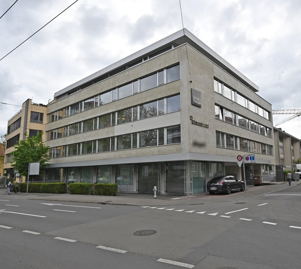 242m² office, Foto 1 von 8