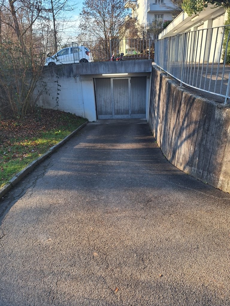 Place de parc souterrain