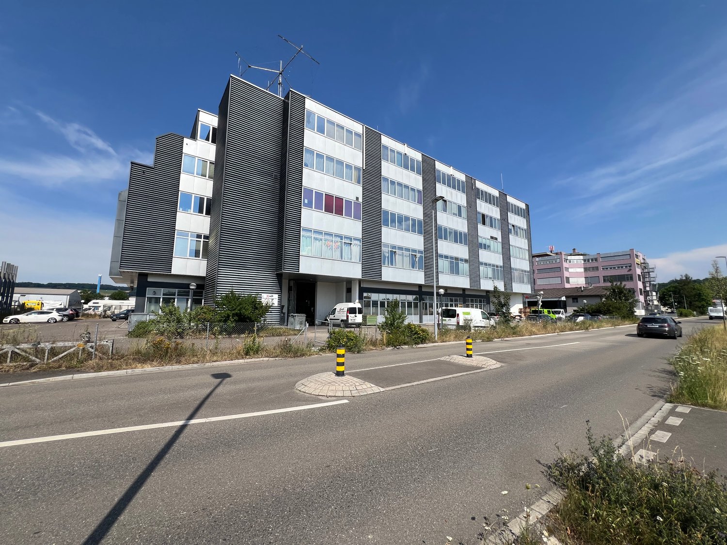 Commercial, Foto 2 von 10
