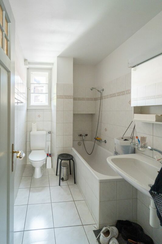 5 rooms apartment