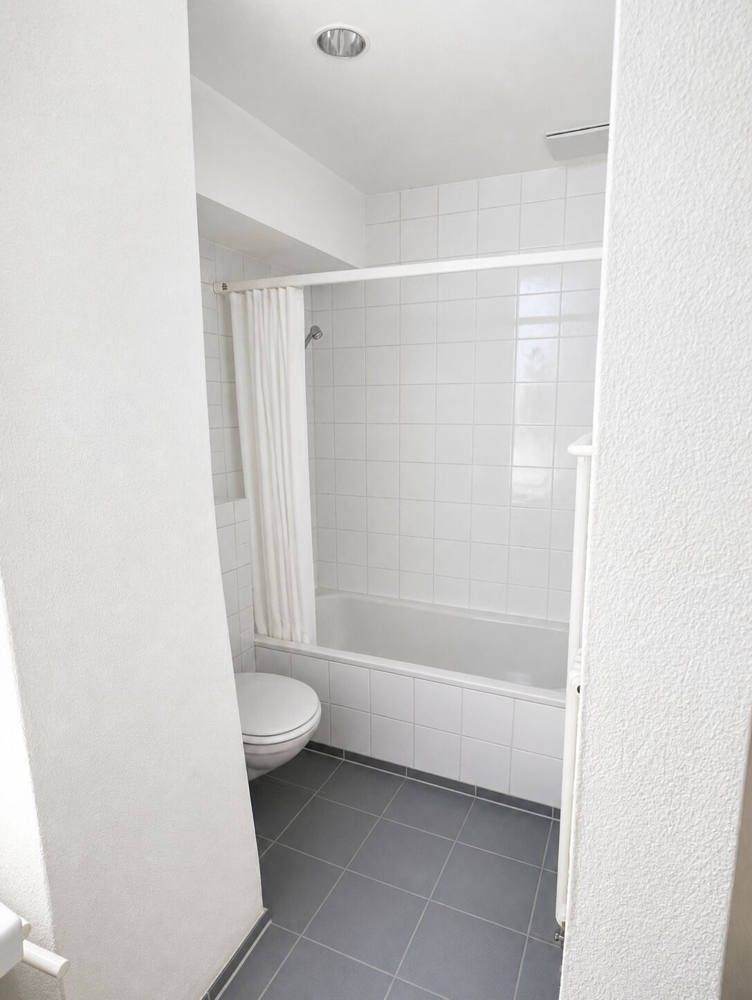 5 rooms apartment