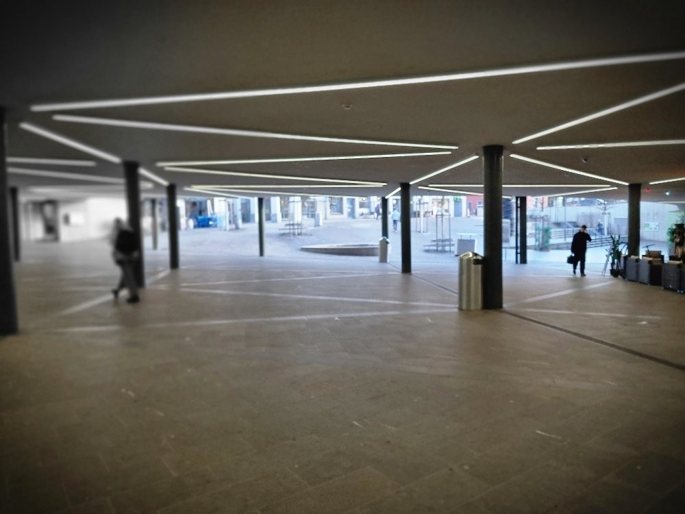 82m² commercial