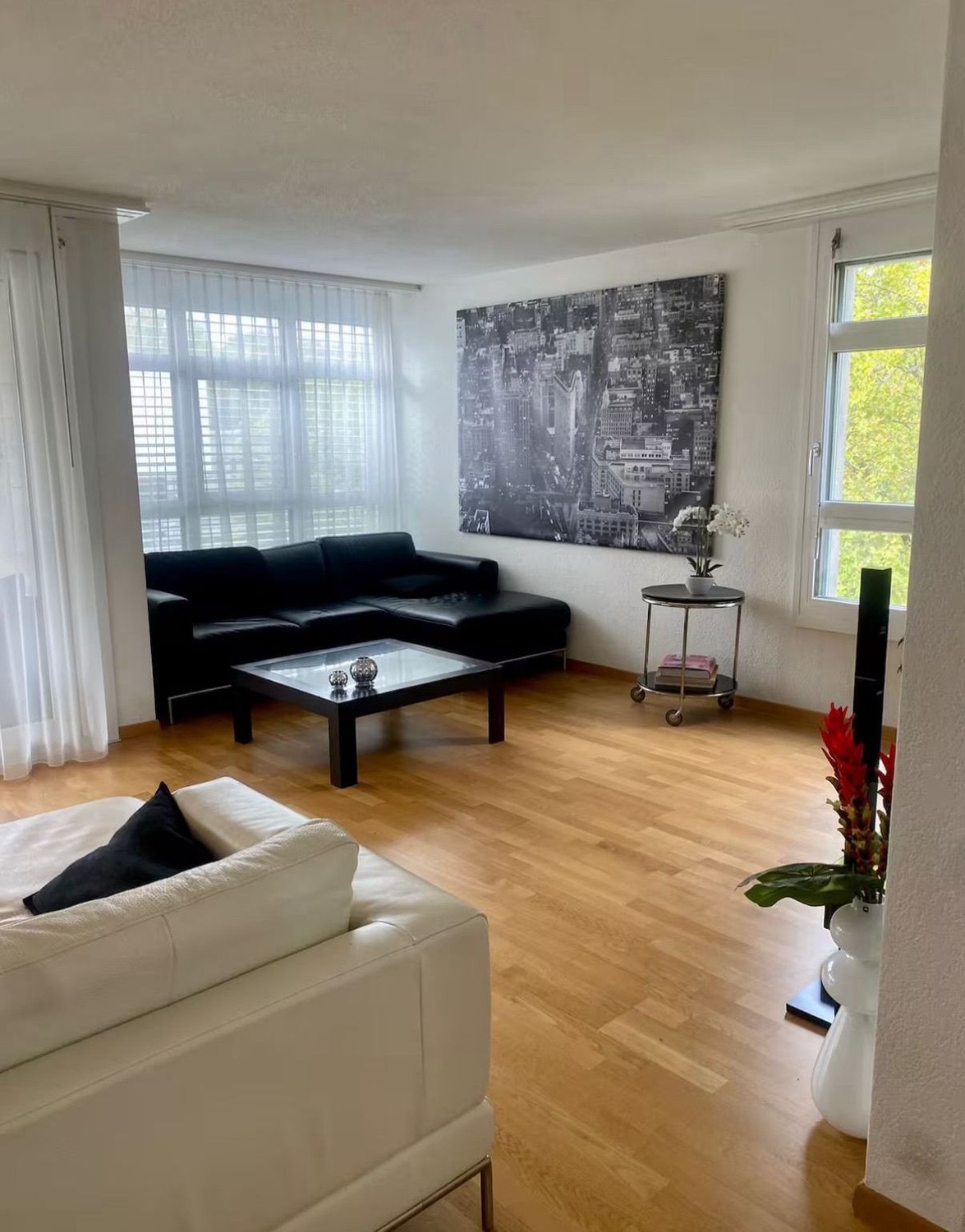 6 rooms apartment