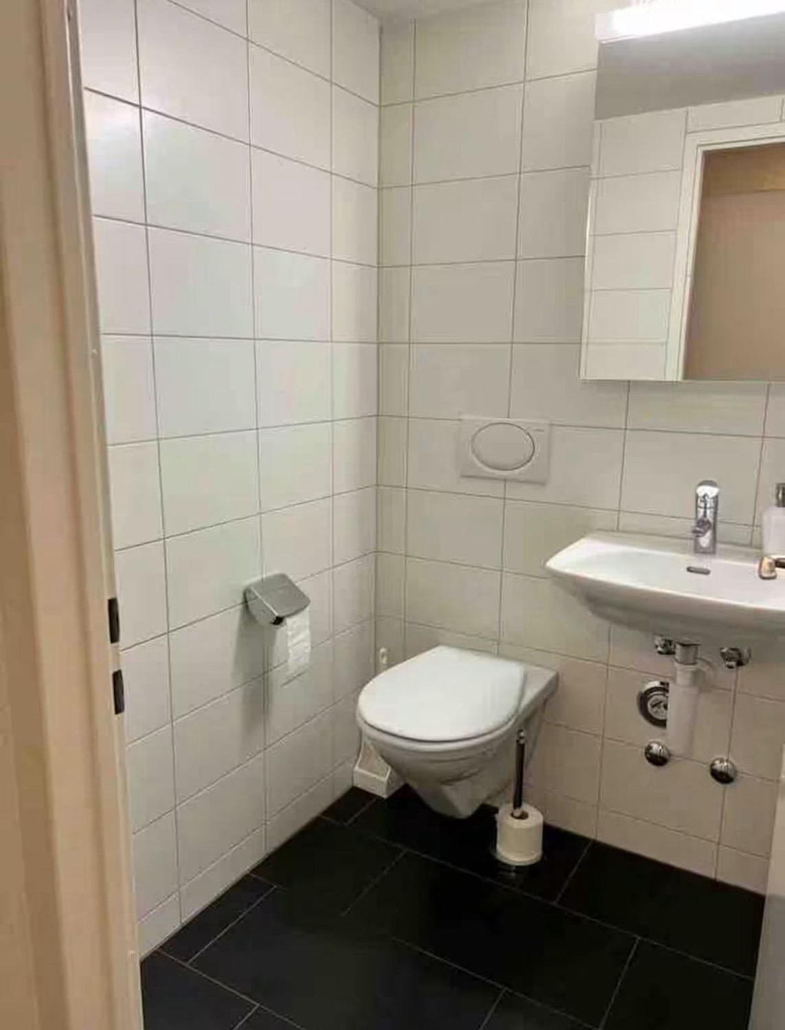 6 rooms apartment