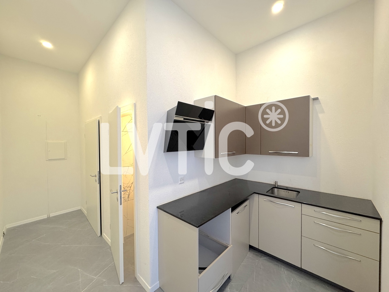 225m² Laden, Foto 7 von 7