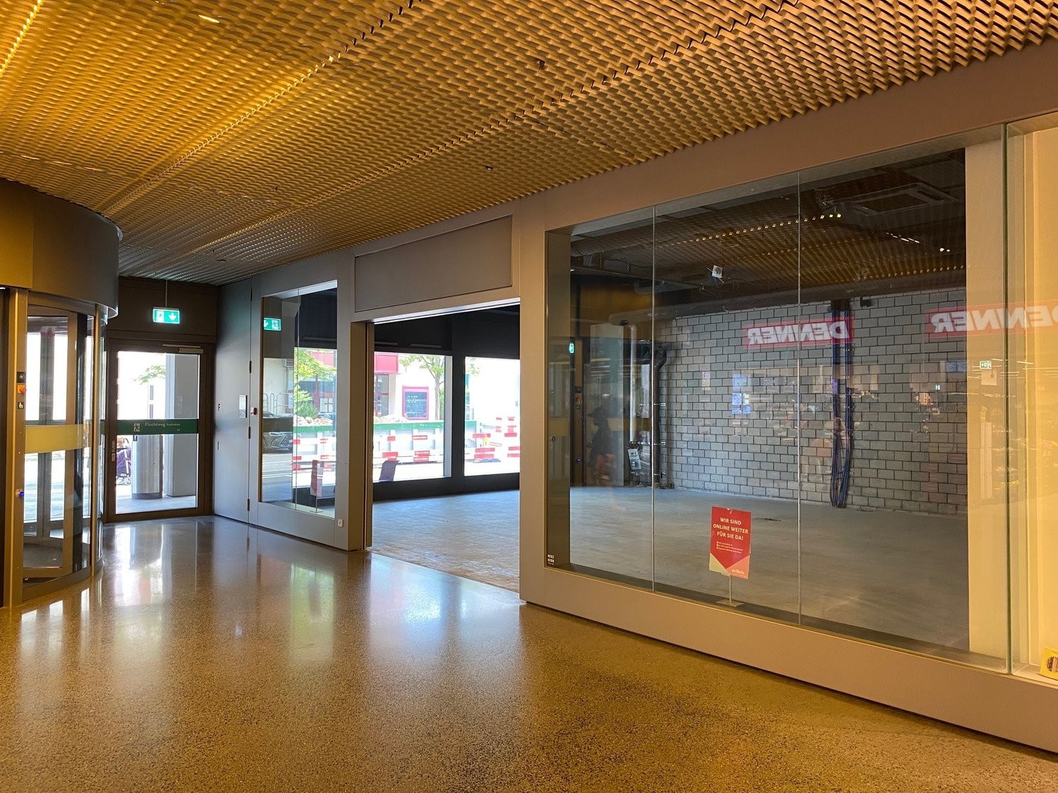 81m² shop, Foto 1 von 5