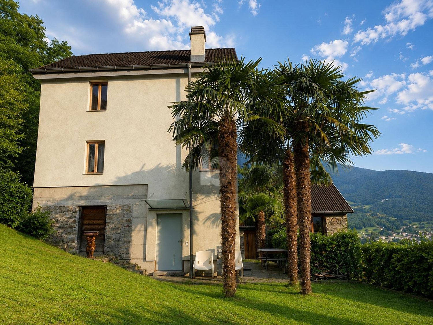 5 ½-Zimmer-Einfamilienhaus, Foto 2 von 4