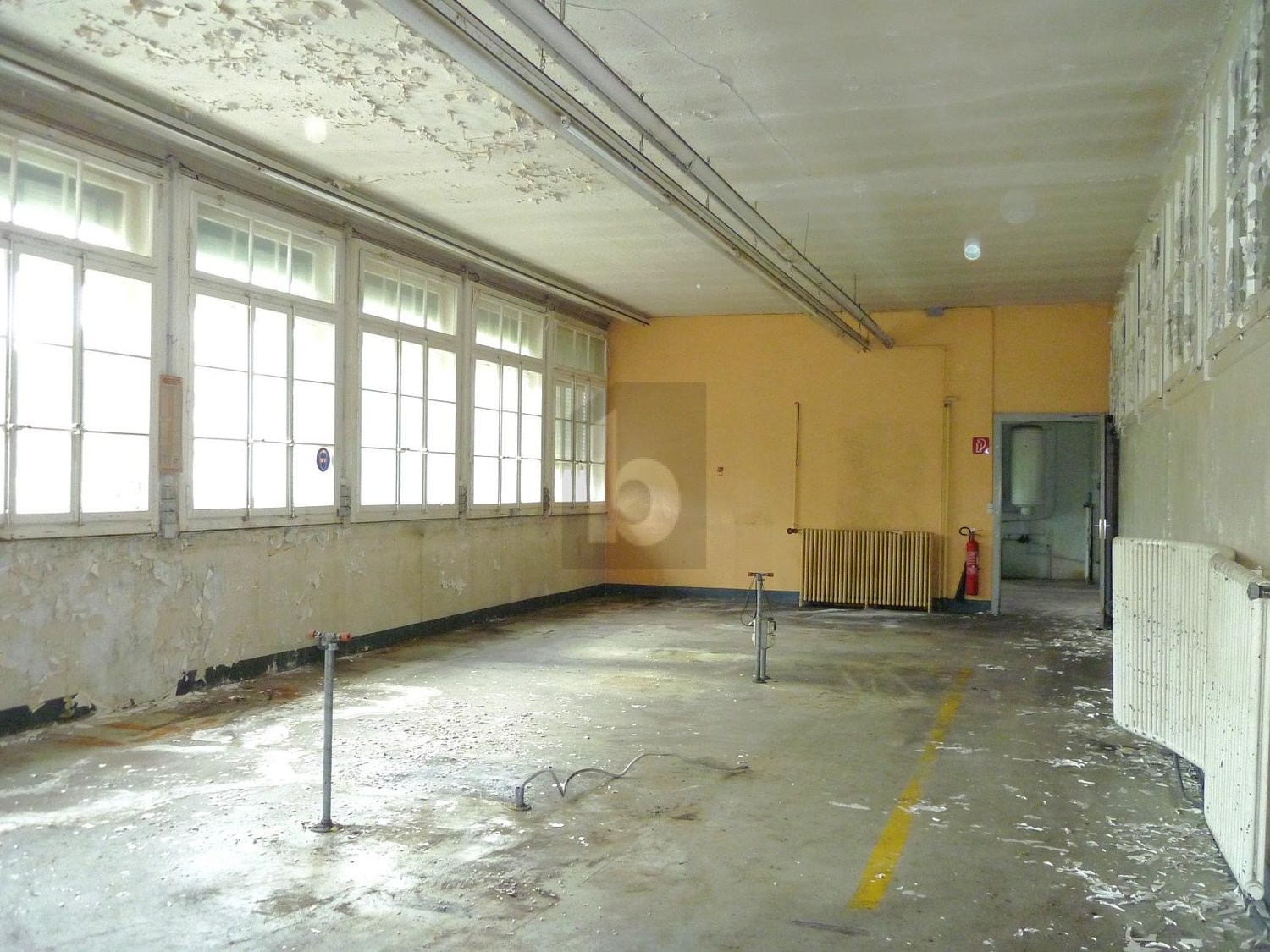 250m² industrial object