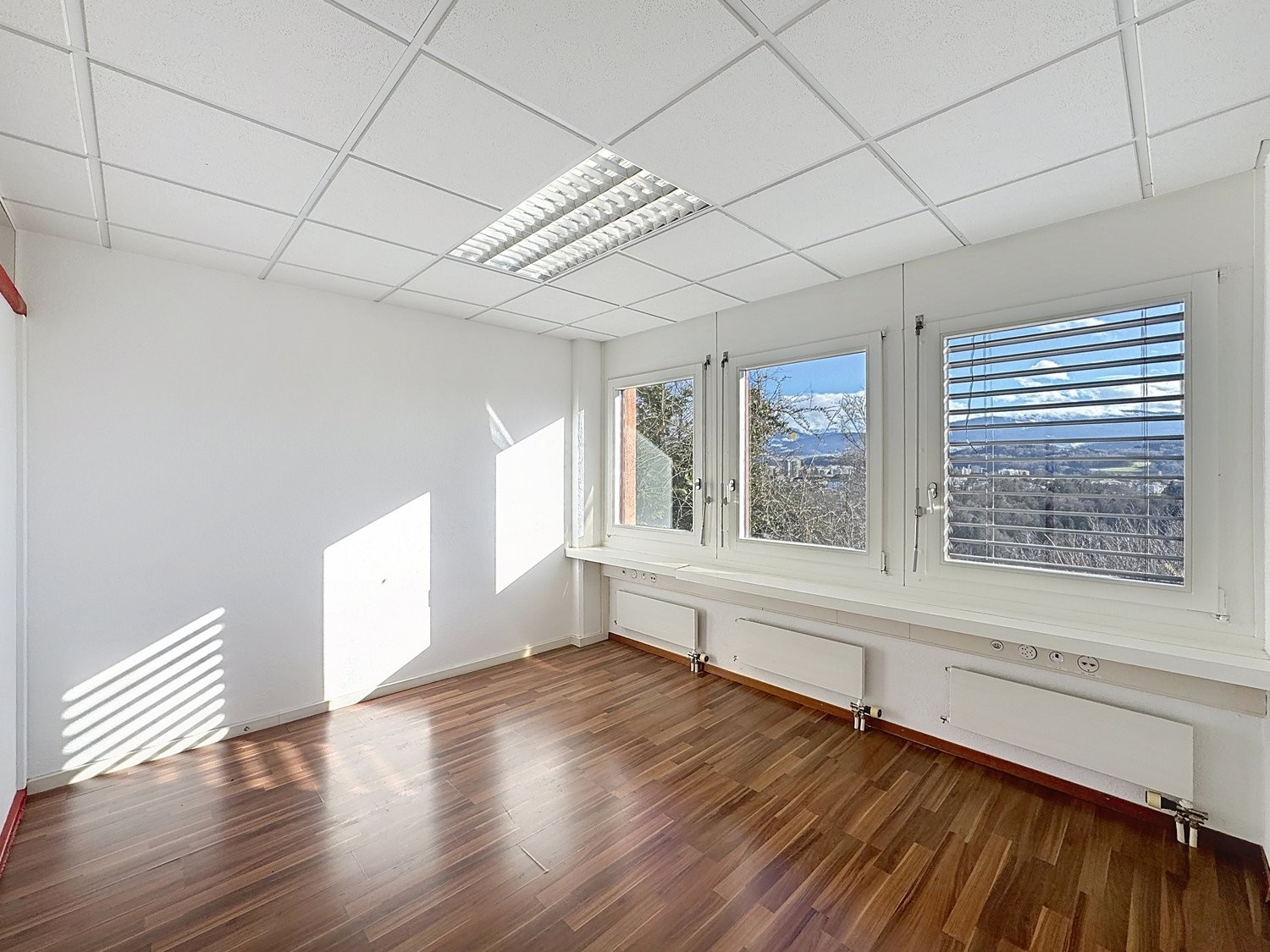 negozio di 145m²