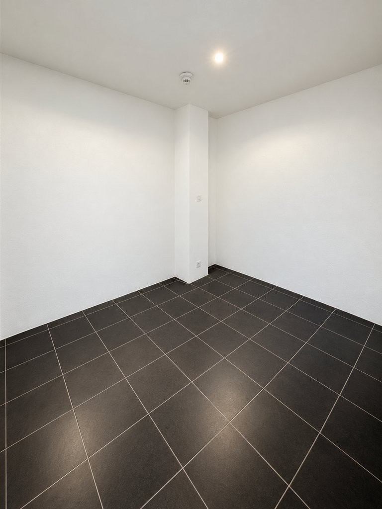 99m² shop, Foto 6 von 7