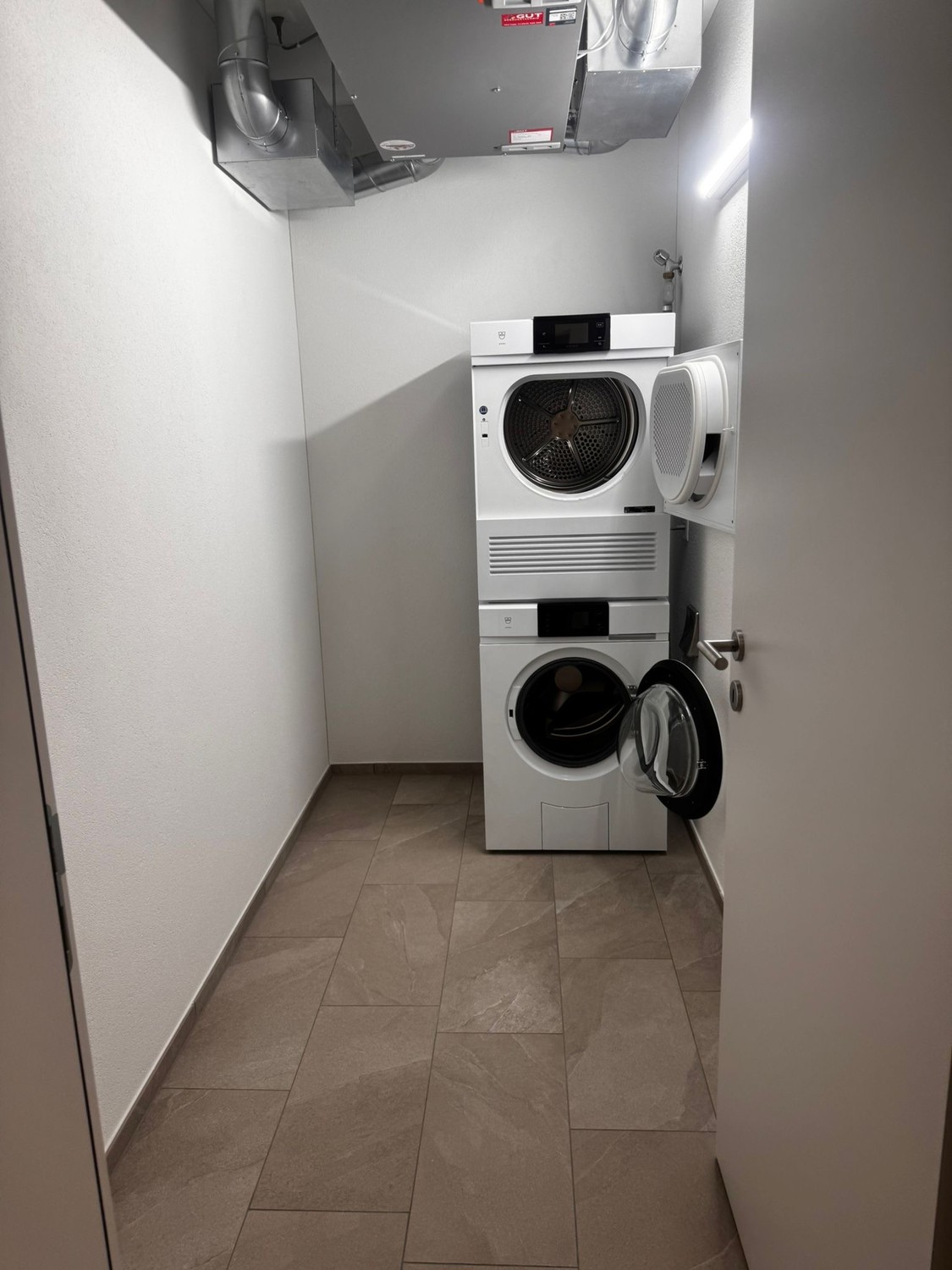 3 ½ rooms apartment, Foto 1 von 10