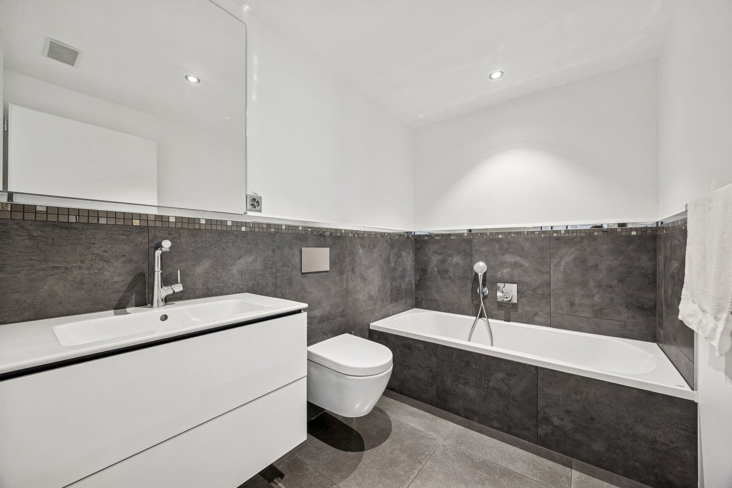 2 ½ rooms furnished flat, Foto 7 von 10