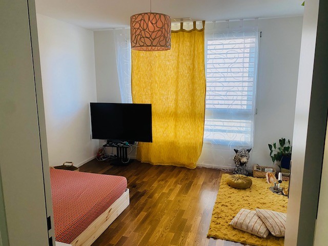 Chambre dans un appartement partagé
