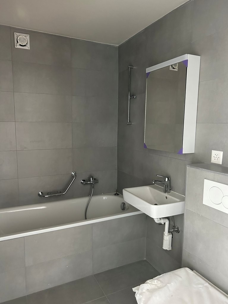 6 rooms apartment