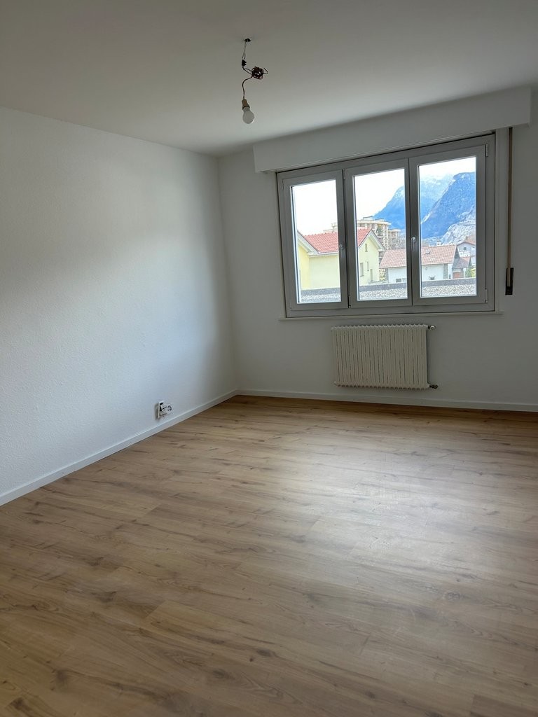 6 rooms apartment