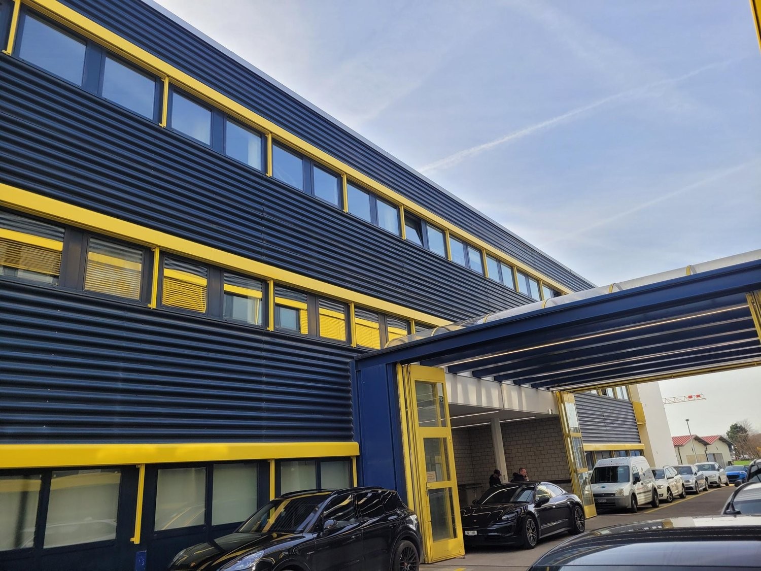 150m² office