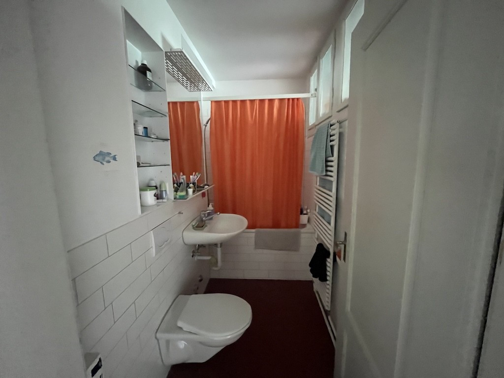 Zimmer in einer Wohngemeinschaft, Foto 8 von 9