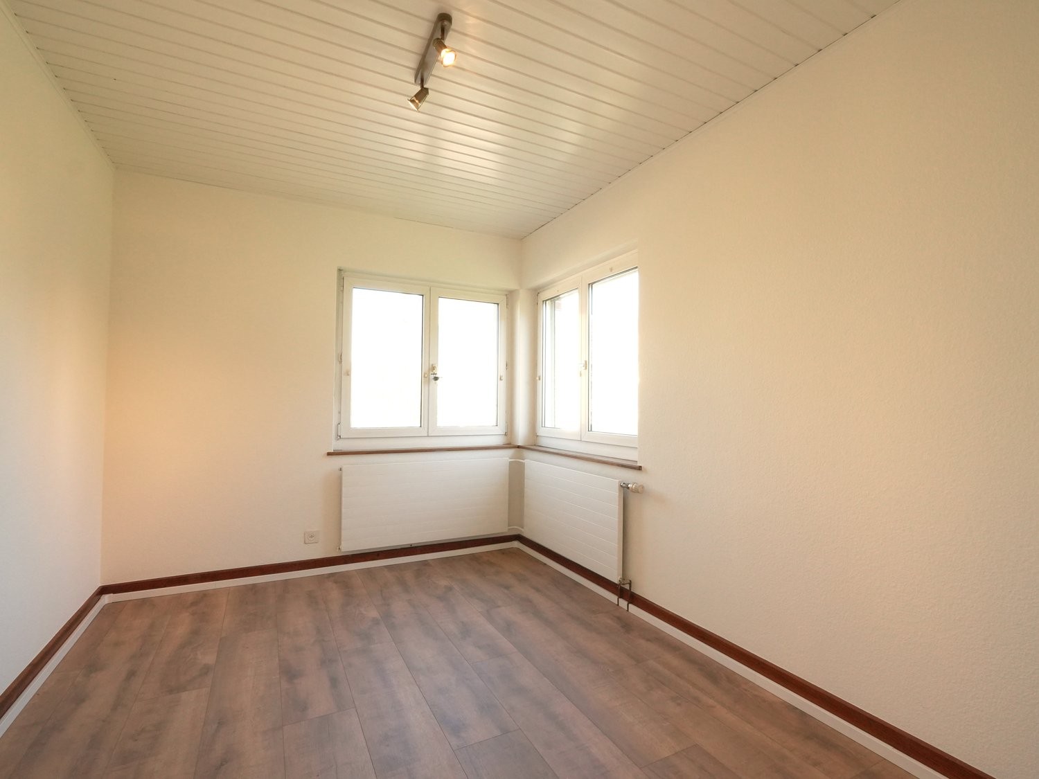 3 rooms single house