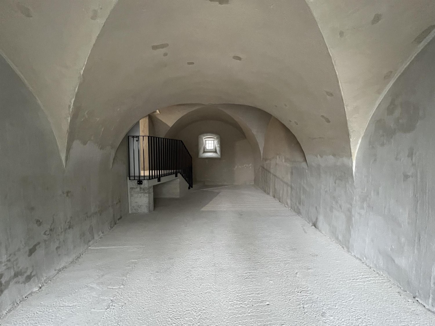 50m² commercial