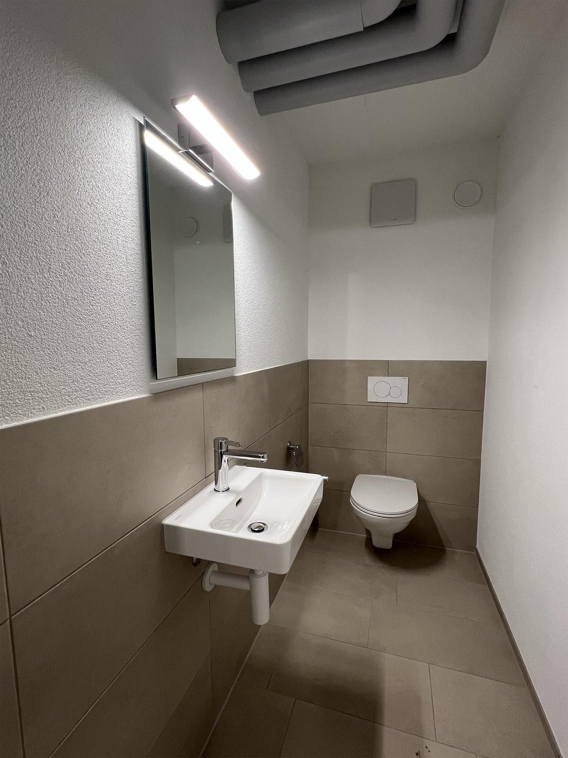 50m² commercial