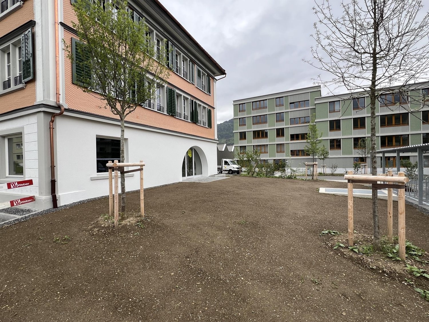 50m² commercial