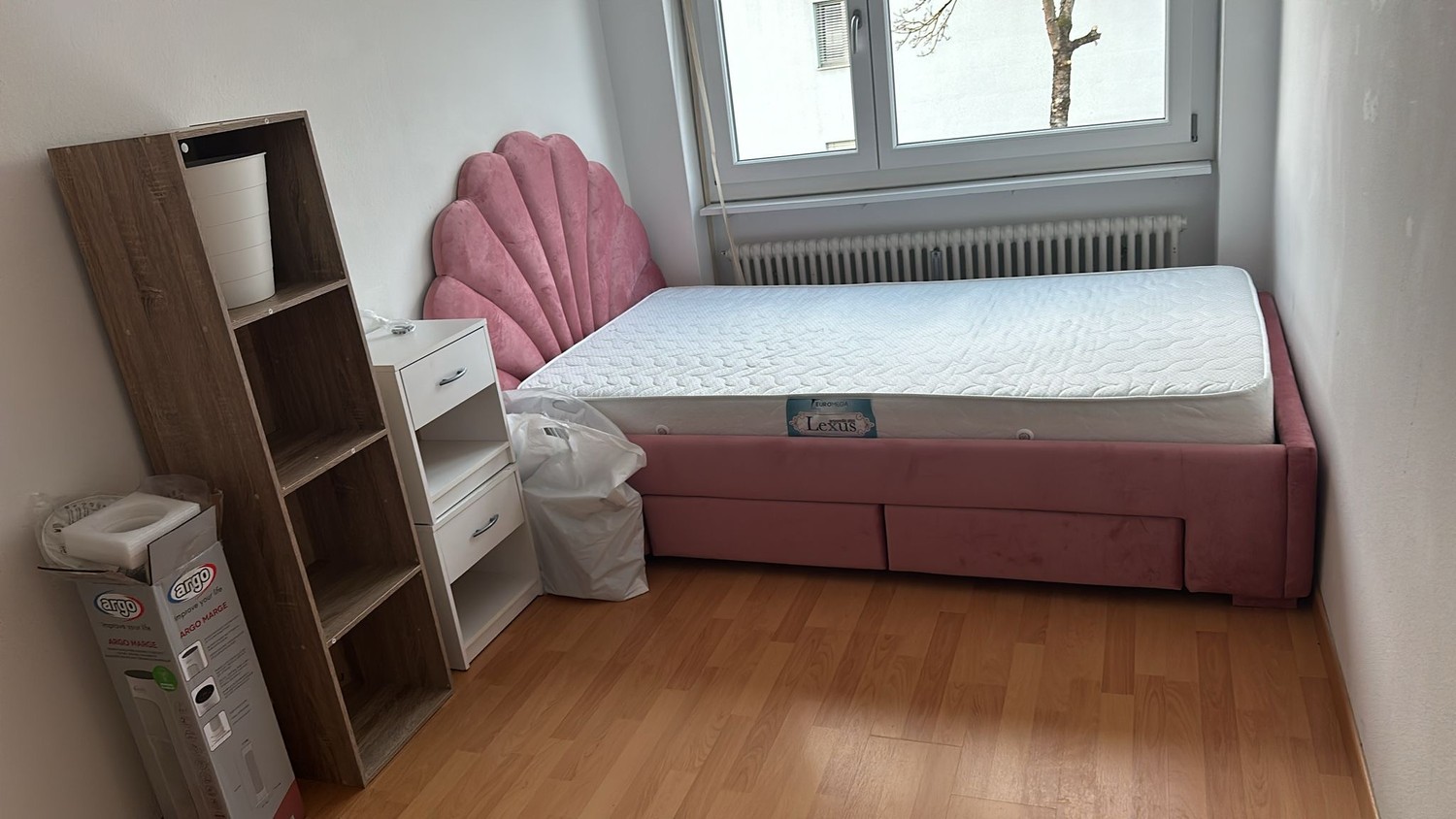 Room in a shared flat, Foto 2 von 2
