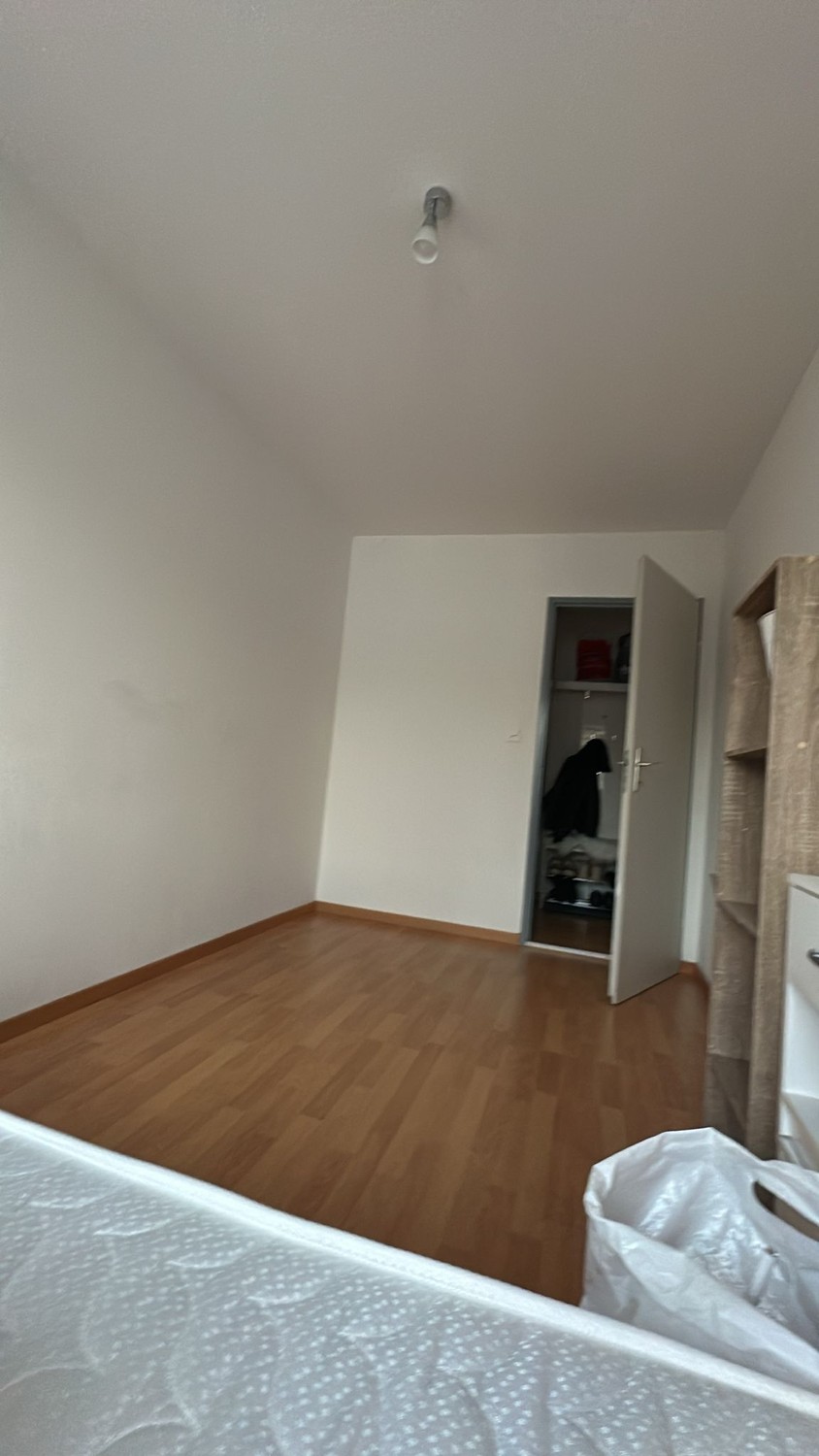 Room in a shared flat, Foto 1 von 2
