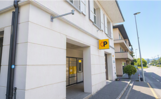 166m² commercial, photo 2 sur 5