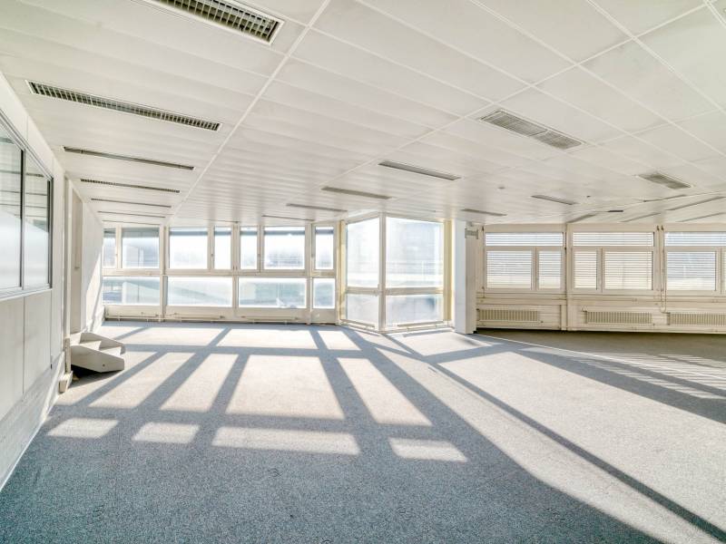 290m² industrial object