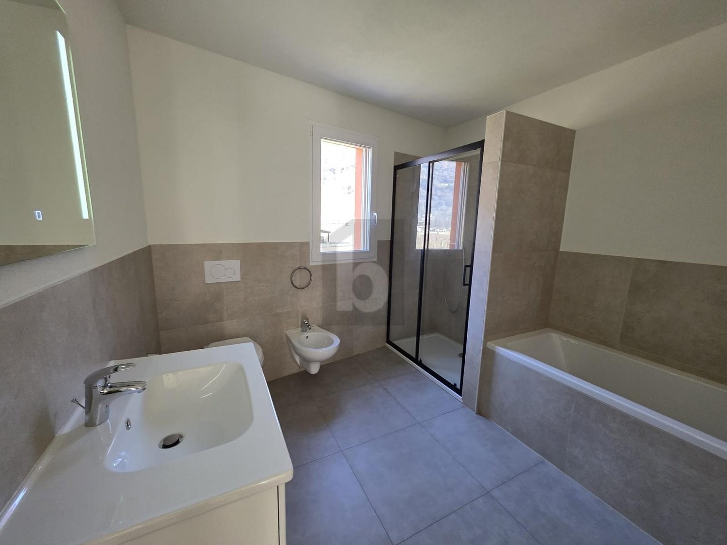 4 ½ Zimmer-Wohnung, Foto 3 von 4
