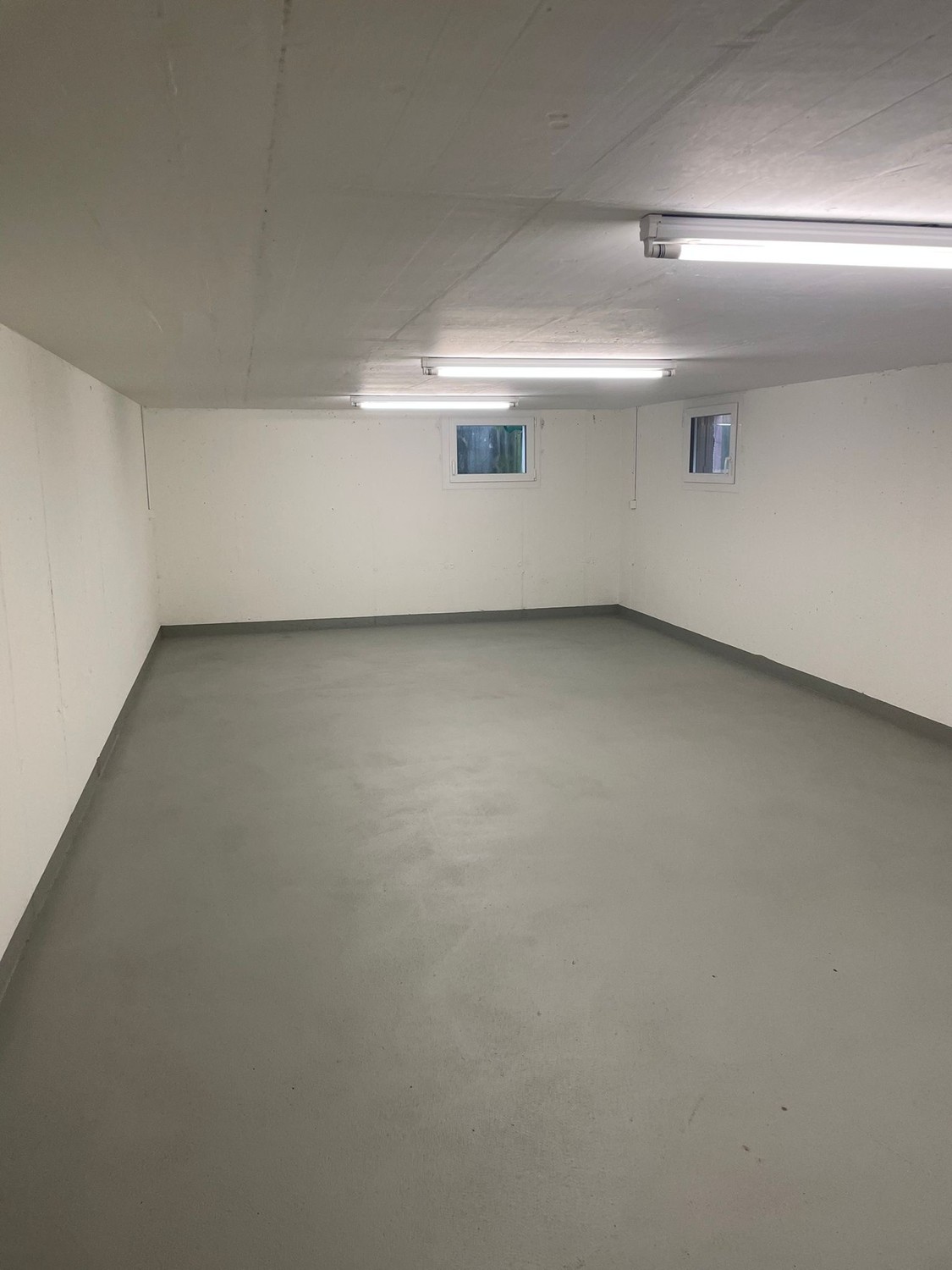 45m² commercial, Foto 1 von 2