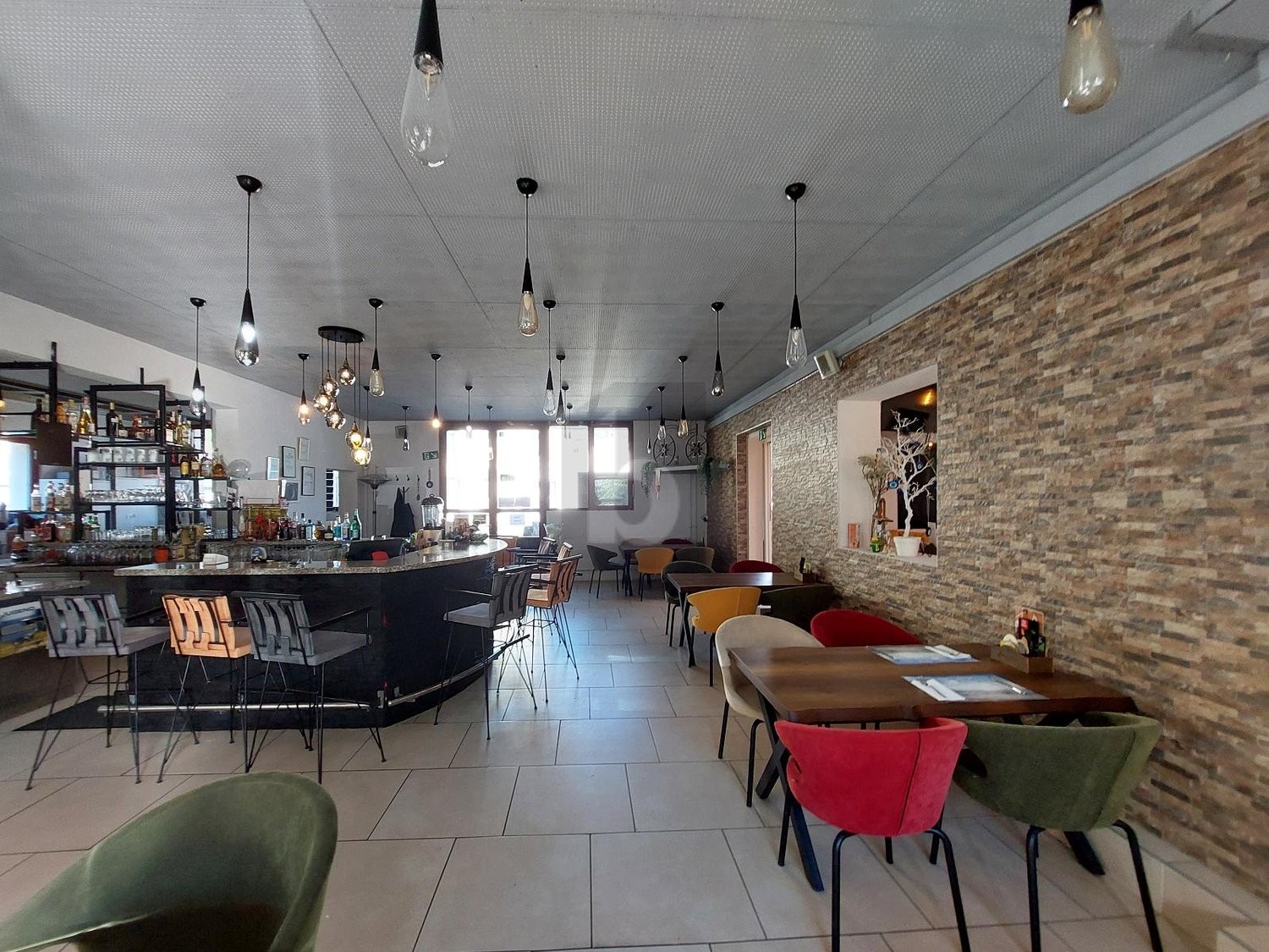 370m² restaurant