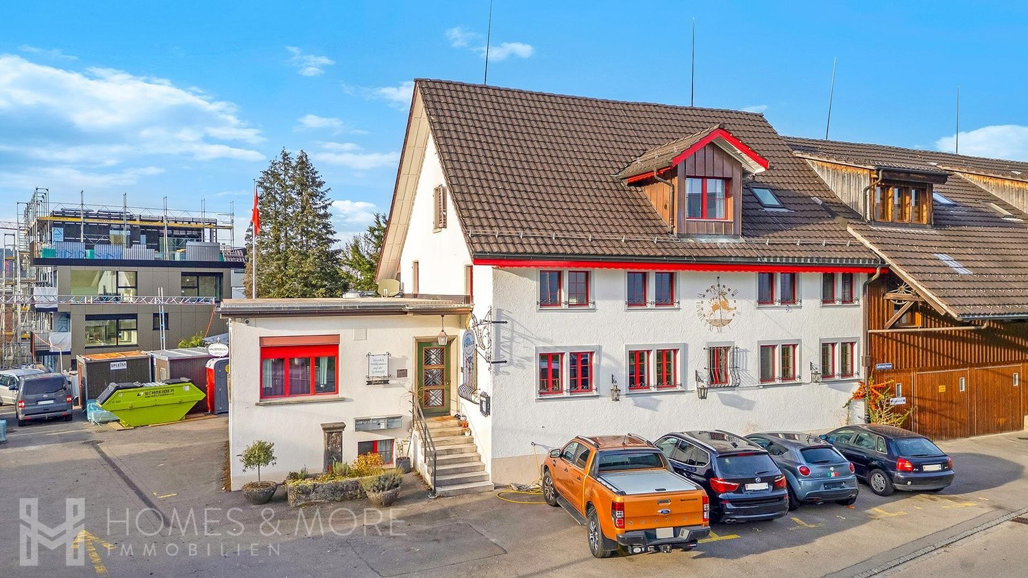 12 ½ rooms single house