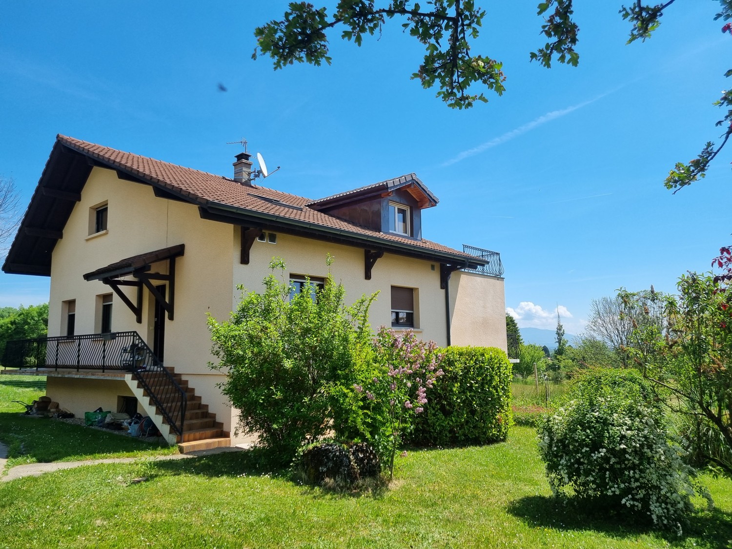 5 rooms single house