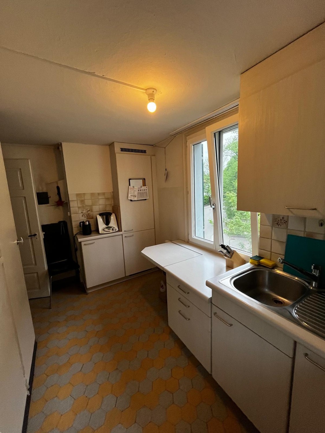 Chambre dans un appartement partagé