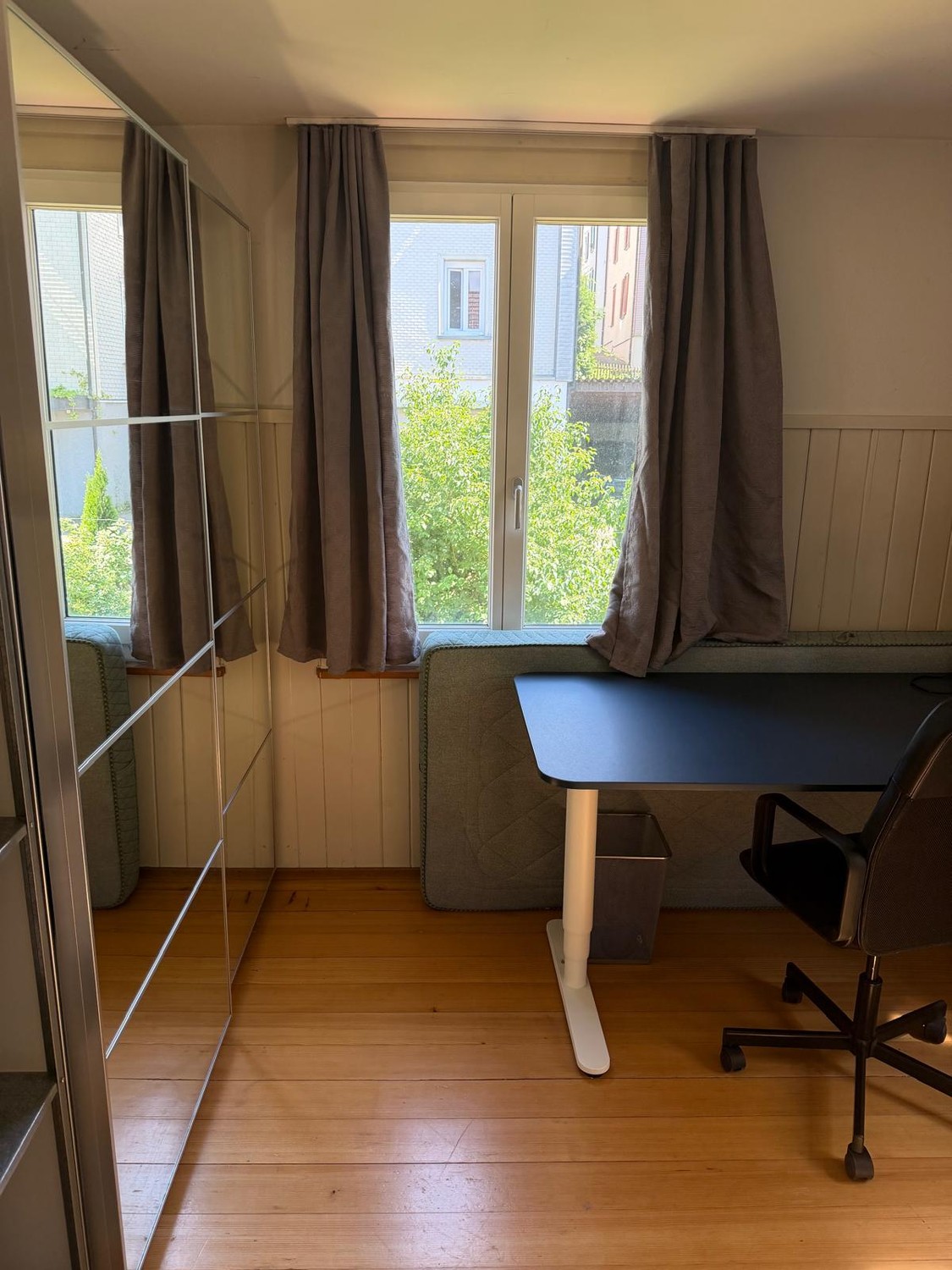 Chambre dans un appartement partagé