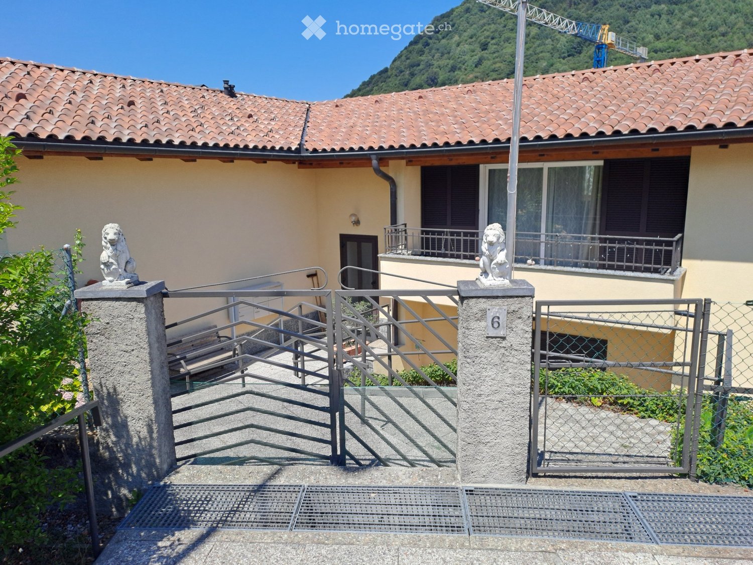 Appartement de 2 ½ pièces

A louer, appartement dans le pittoresque village de Brè au-dessus de Lugano. L'appartement se compose de 2 pièces avec cuisine habitable et 2 chambres. Le système de chauffage est un chauffage au sol alimenté par une pompe à chaleur. Les charges accessoires sont comprises 