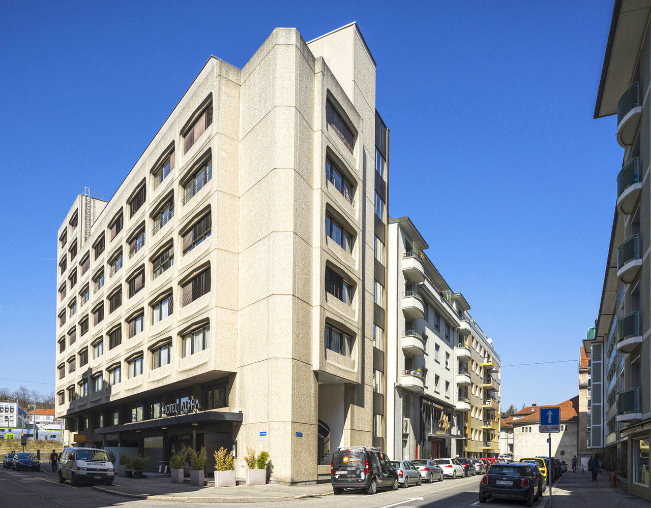 255m² office