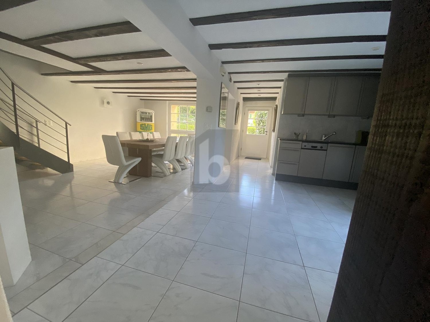 144m² office, foto 2 di 4