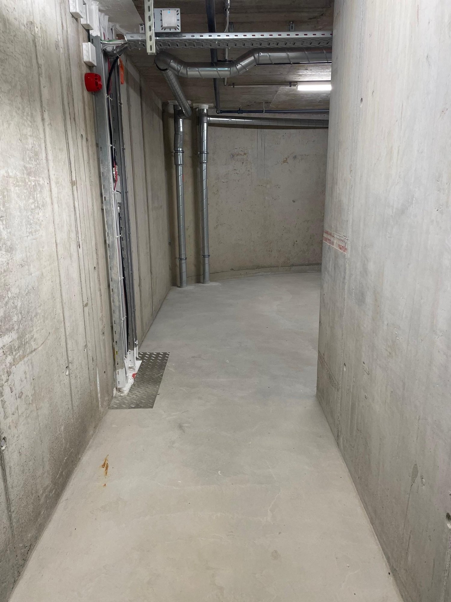 17m² storage room